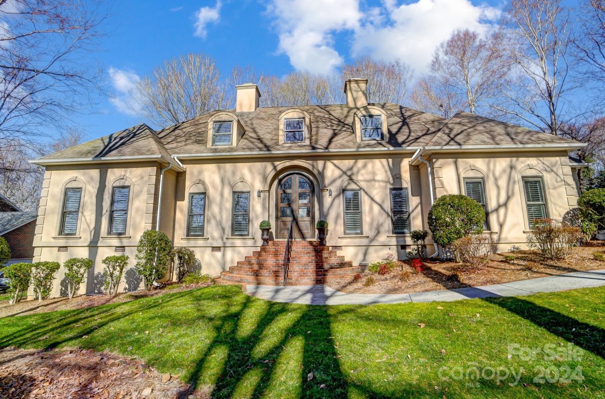 202 Tinkham Trail