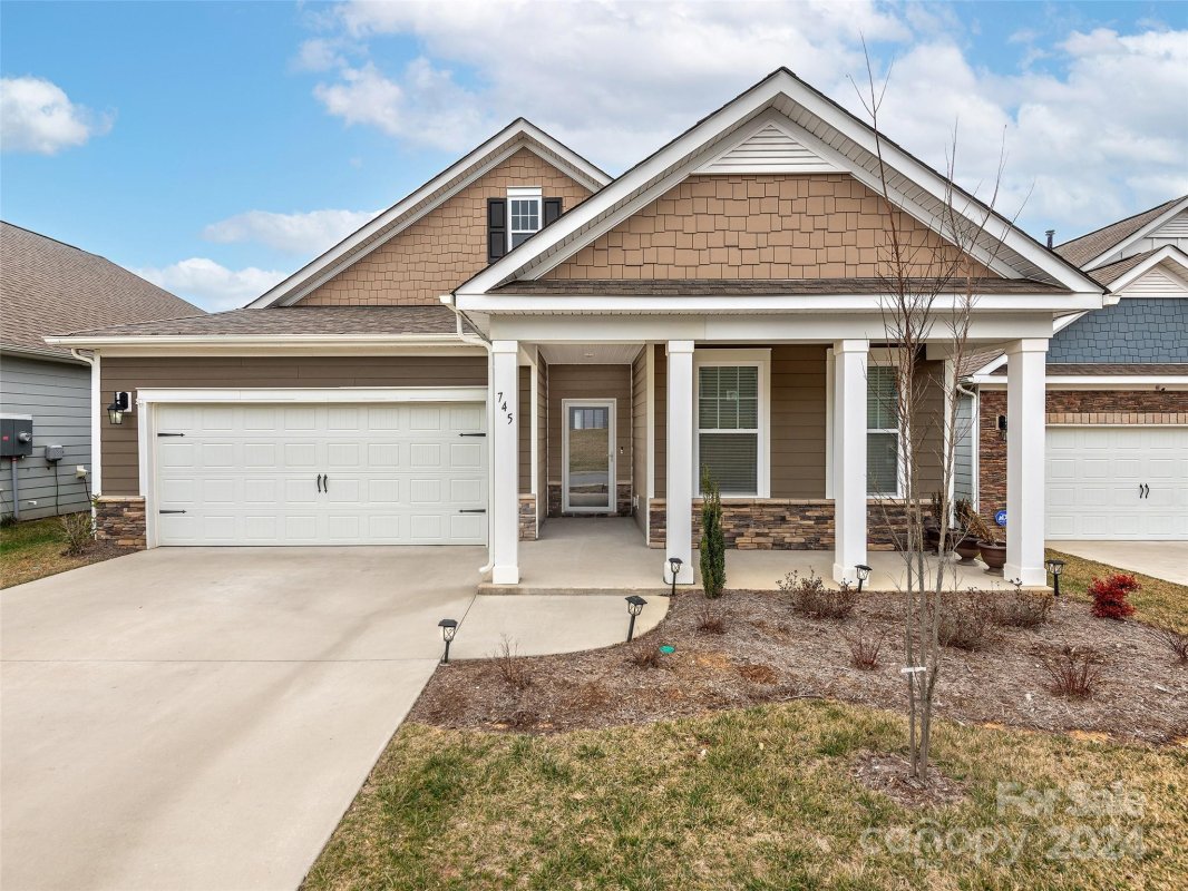 745 Summerfield Place