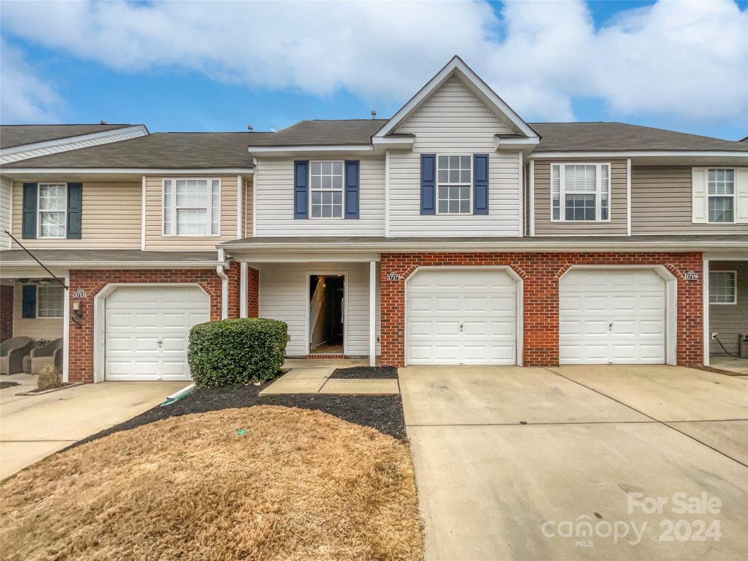 1717 Eagle Ridge Drive