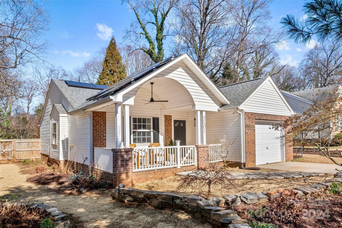 3401 Covington Oaks Drive