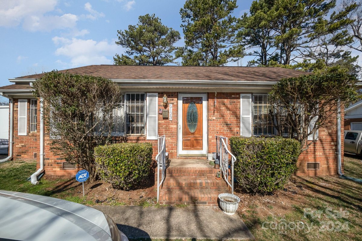 5123 Cinderella Road