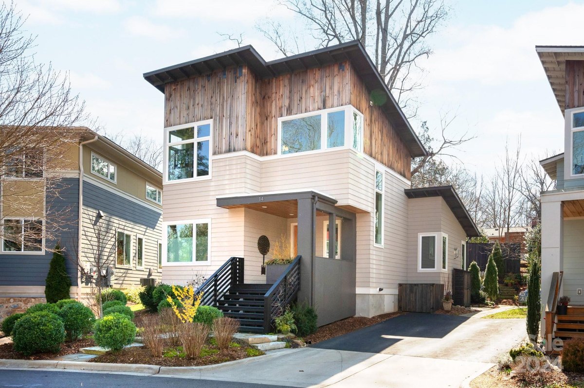 14 Mauricet Lane