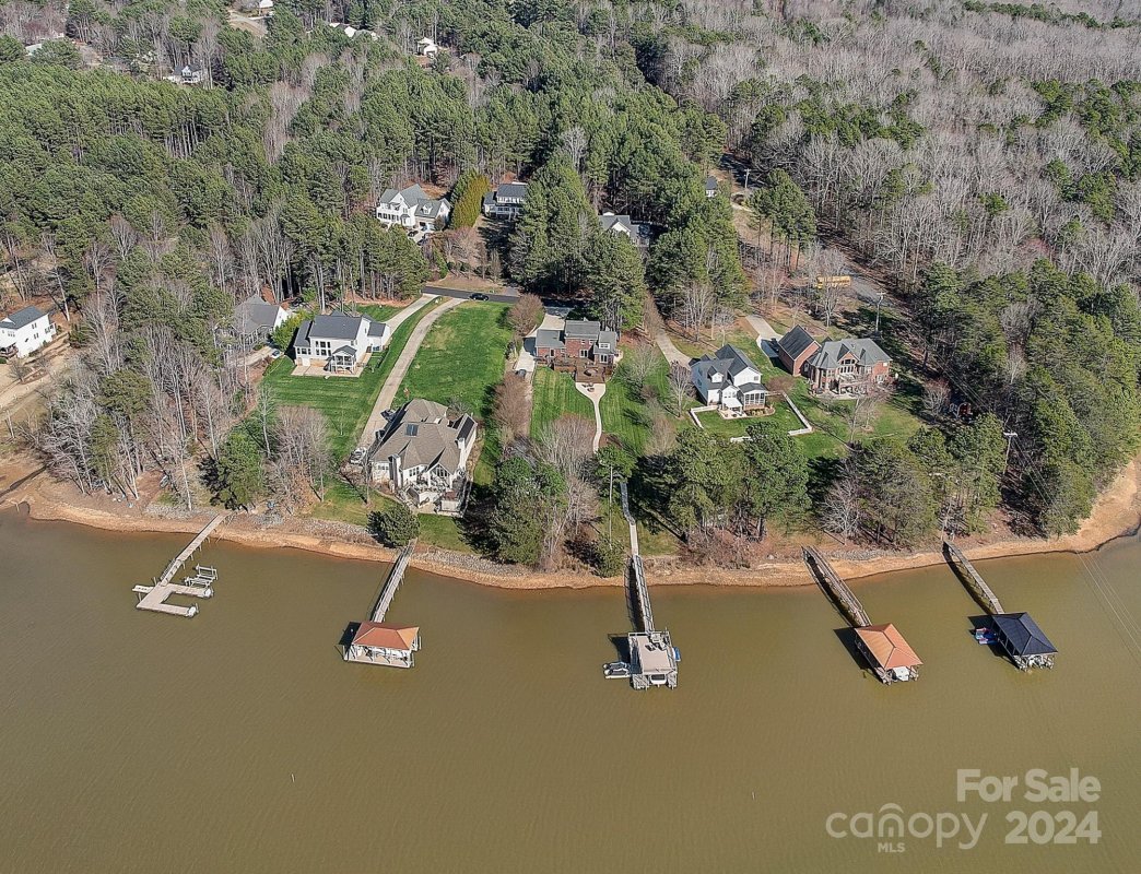 3665 Lake Bluff Drive