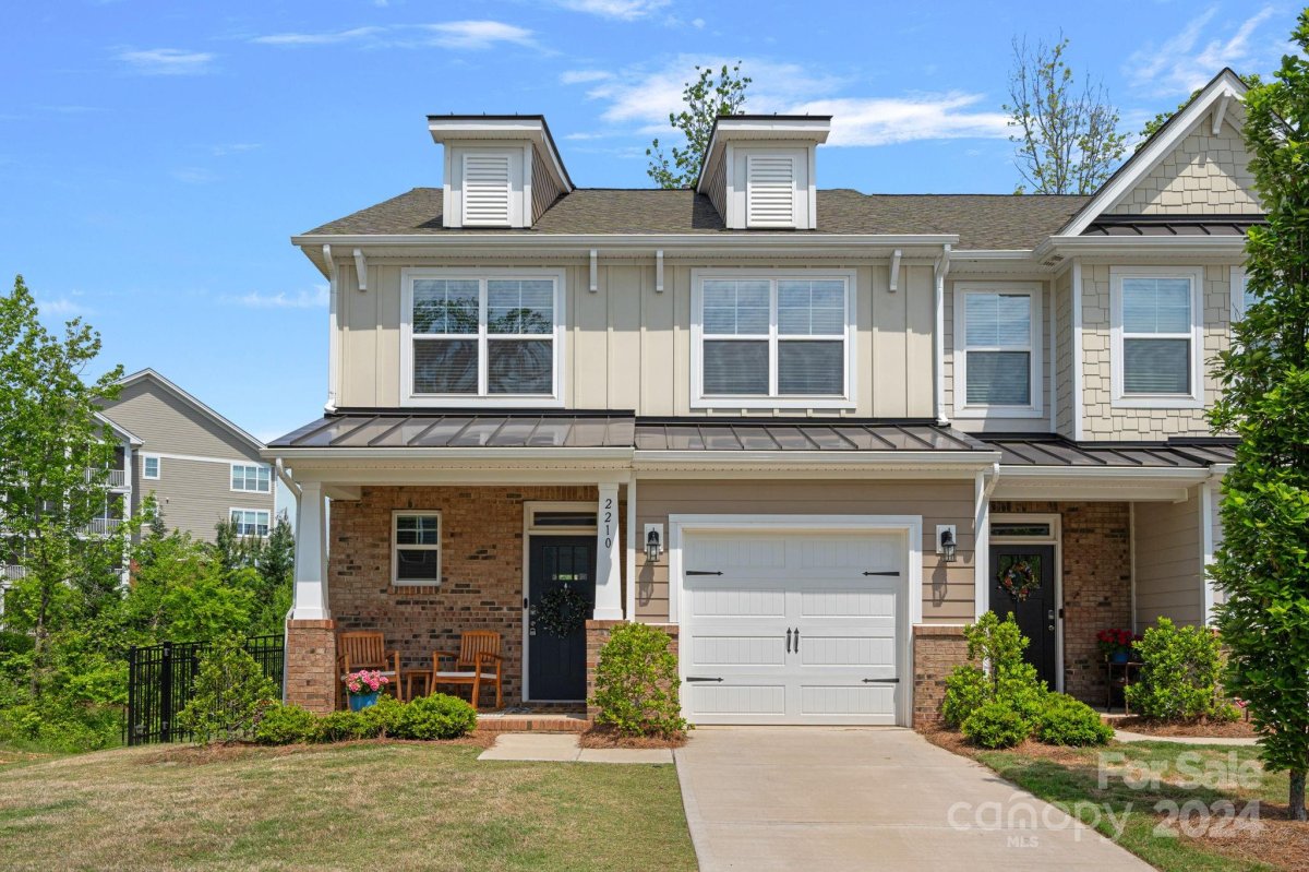 2210 Bexar Trail