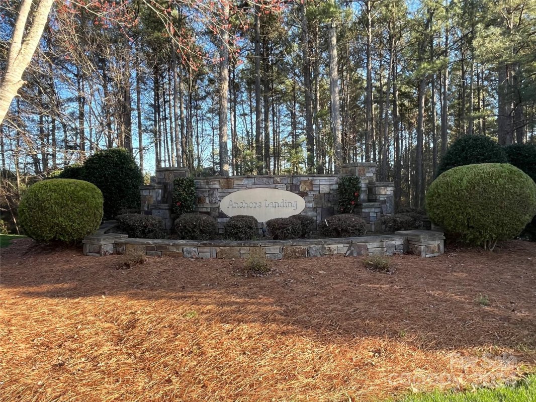5582 Bridgewater Drive