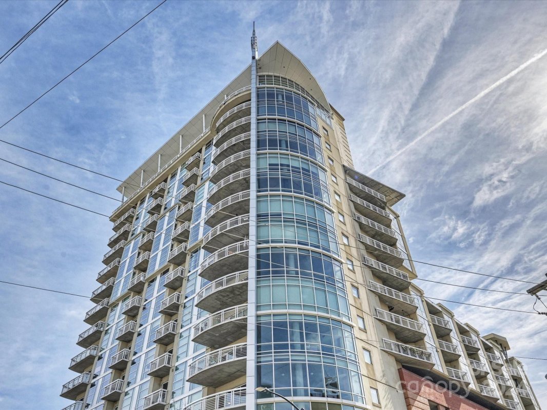 505 6th Street 915
