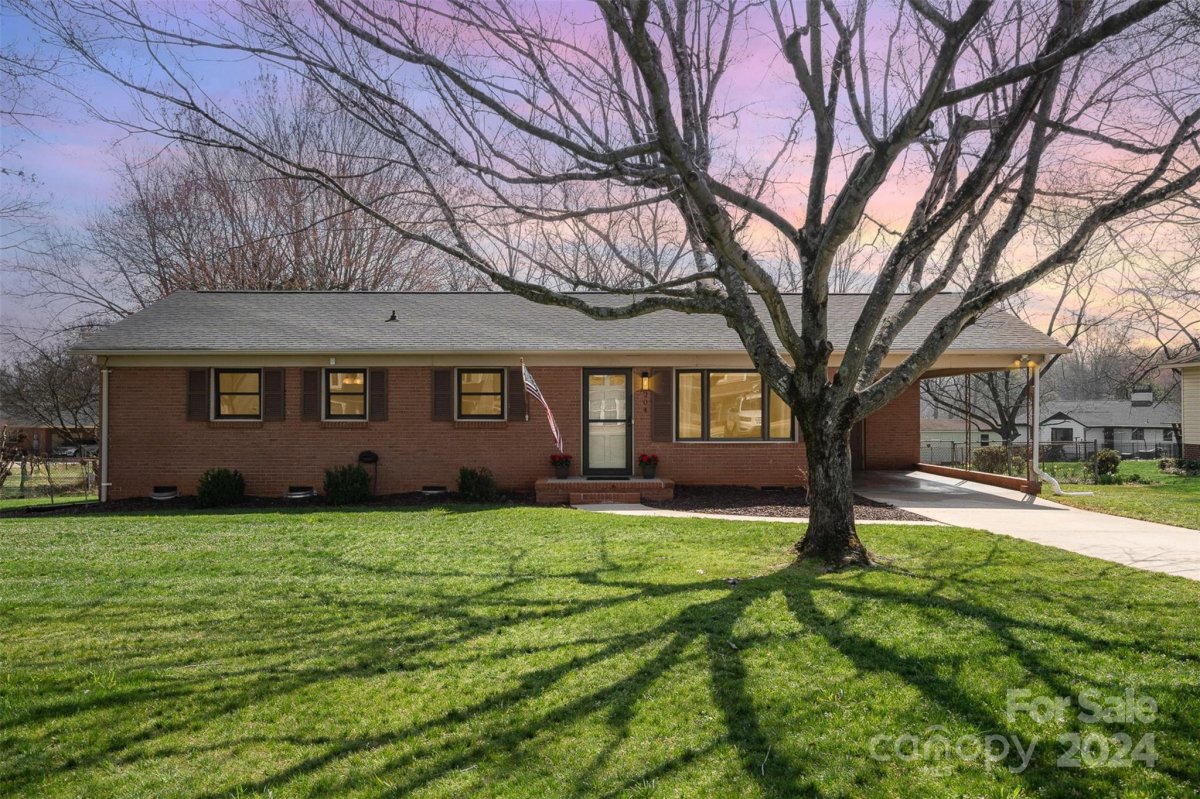 204 Stowe Road