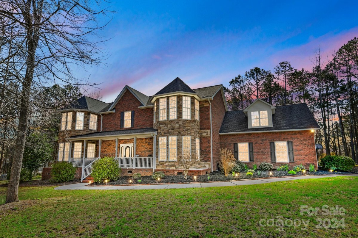 434 Laurel Crest Drive