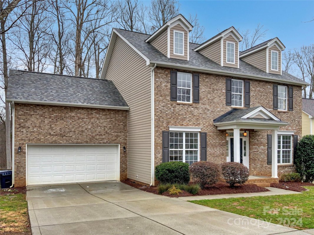 6421 Colonial Garden Drive