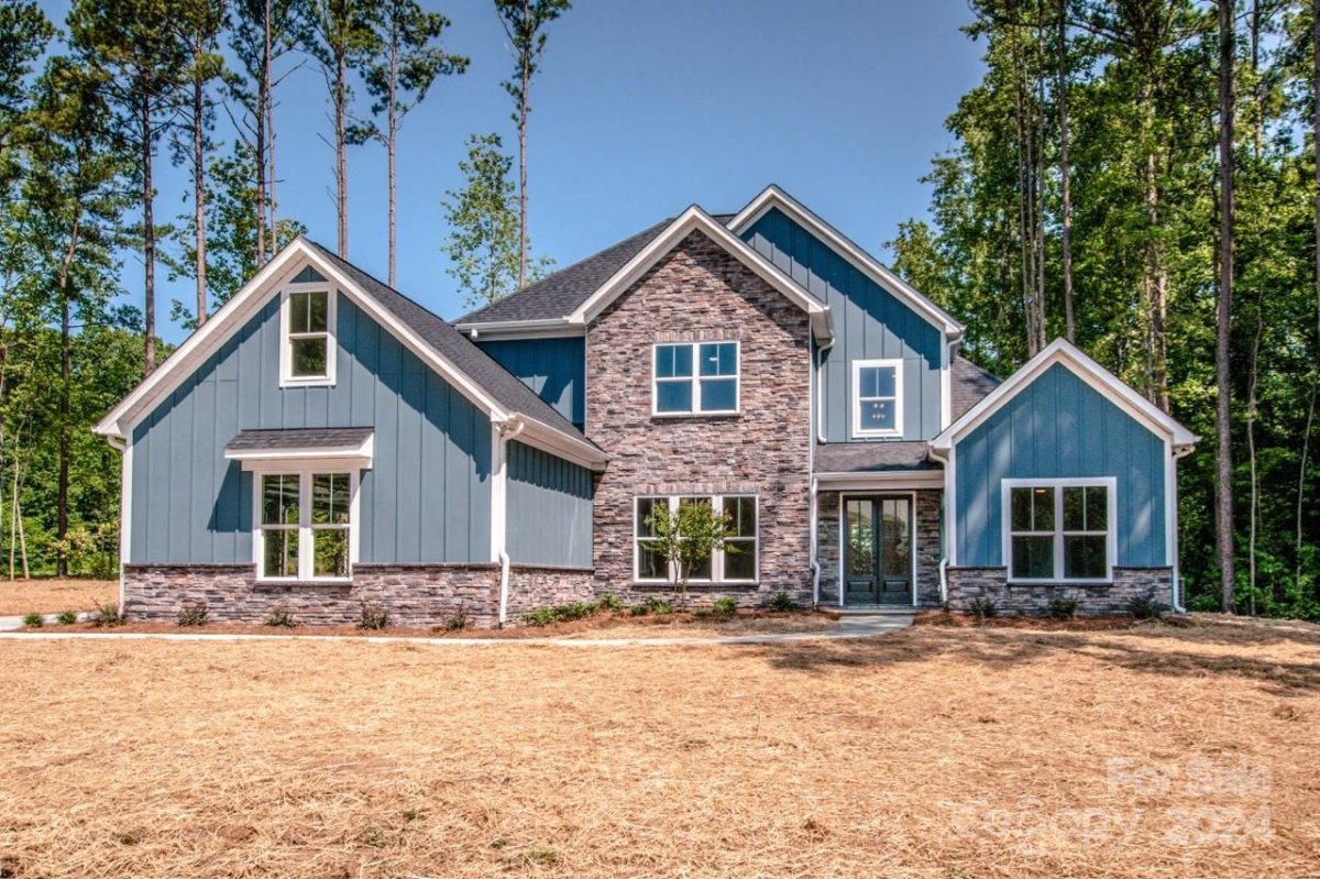 115 Scenic View Drive