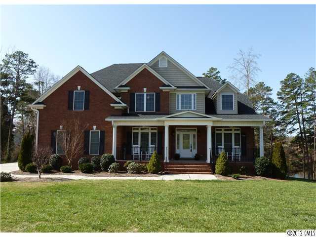 175 Howard Pond Loop