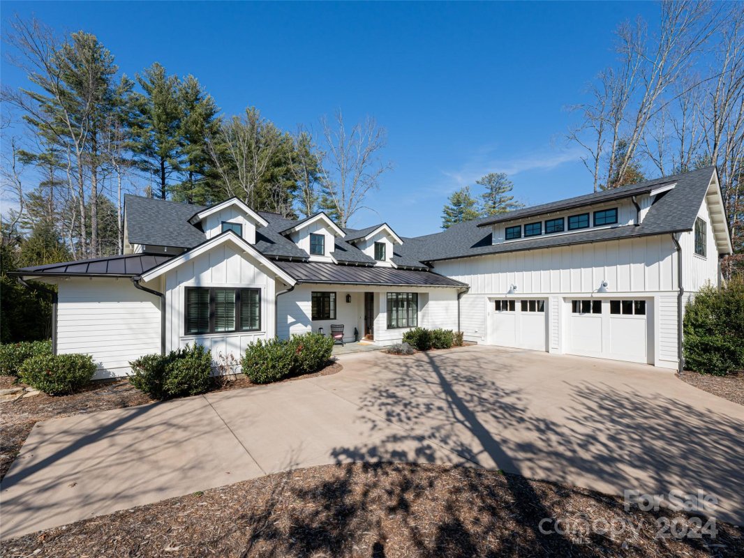 19 Brookline Drive