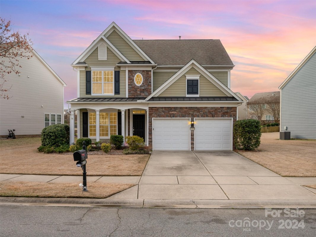 10909 River Oaks Drive