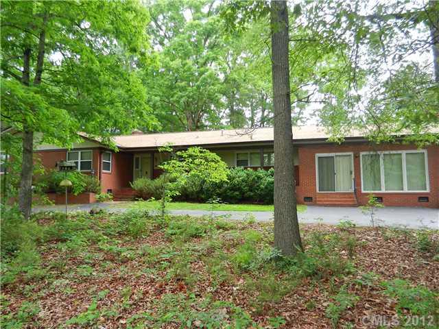1107 Lakewood Drive