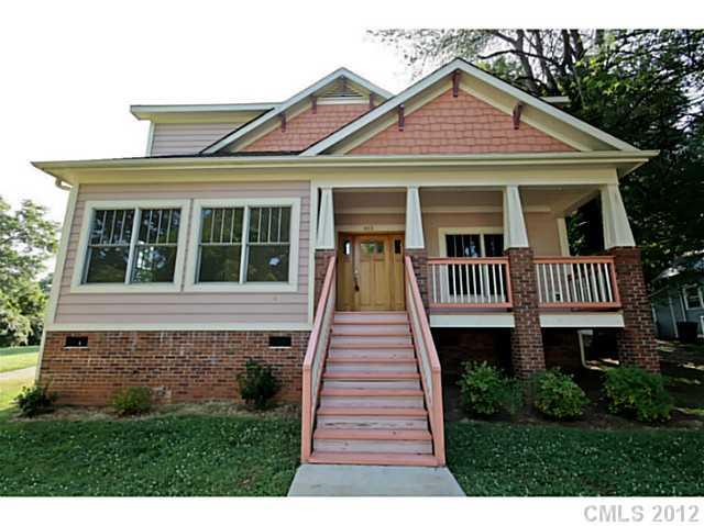 332 Kelly Street