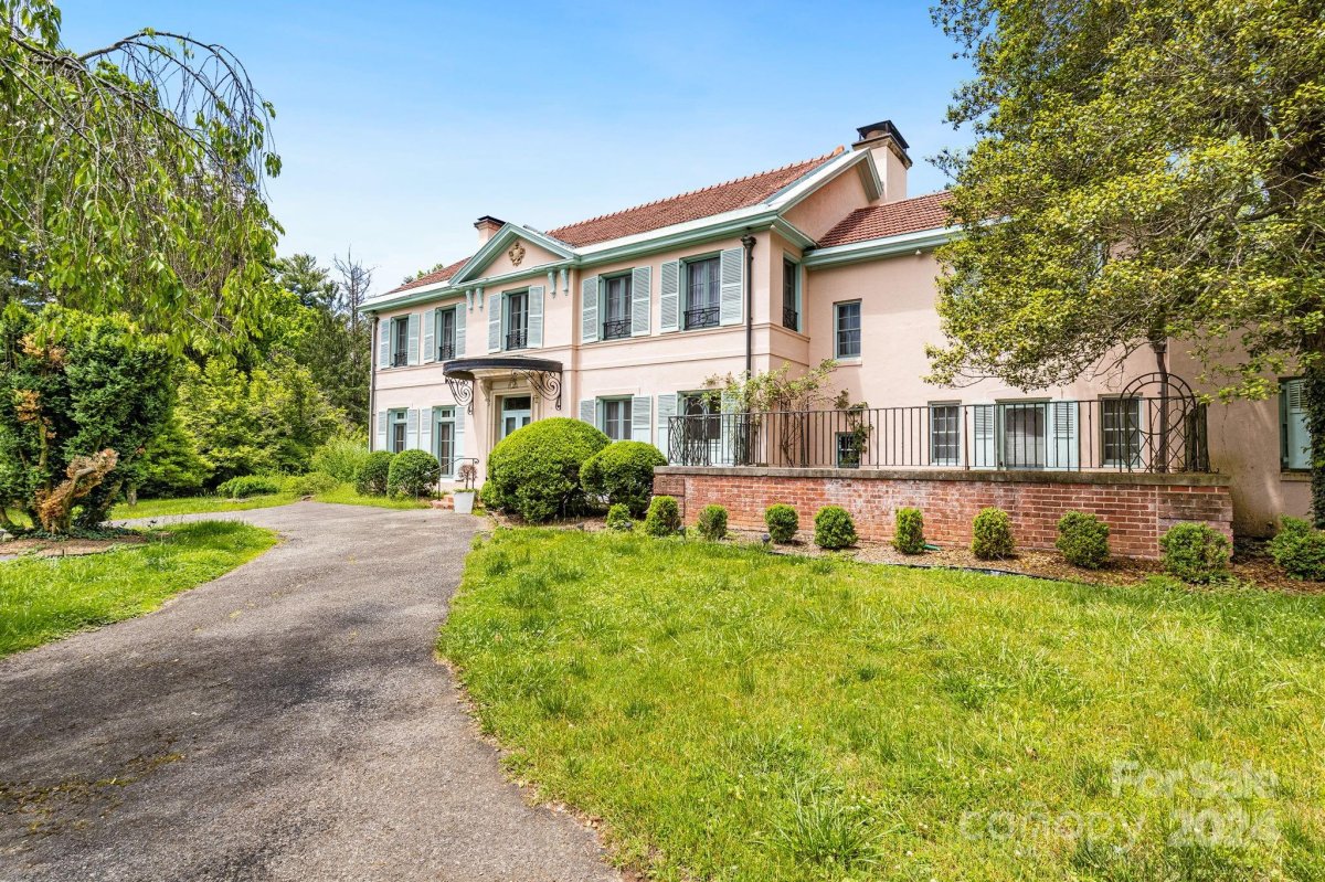 7 Westwood Road