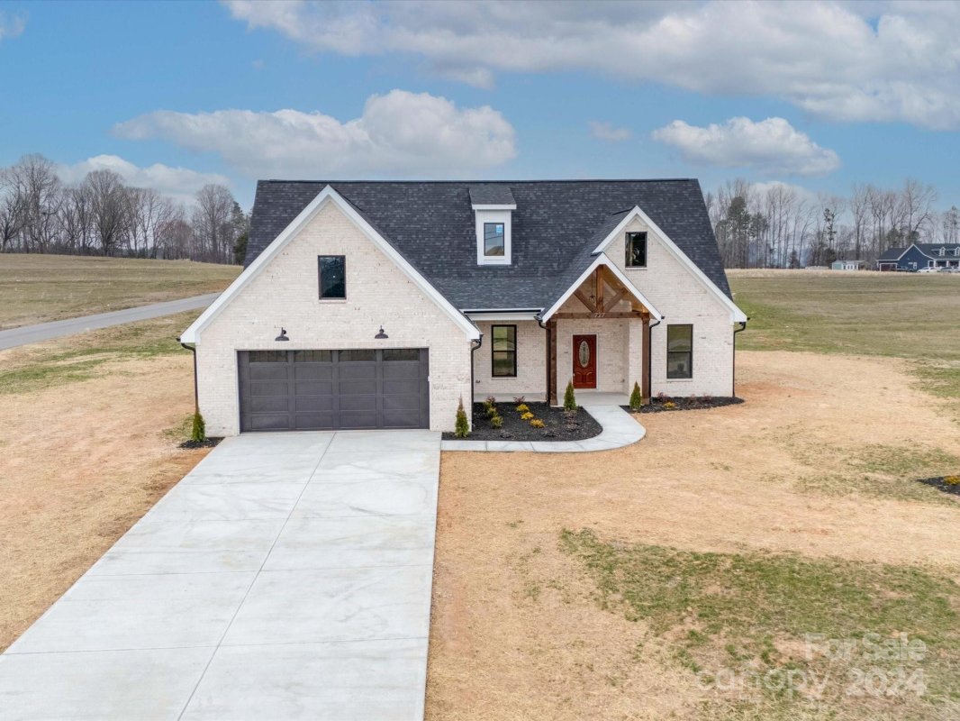 1004 Harrogate Drive