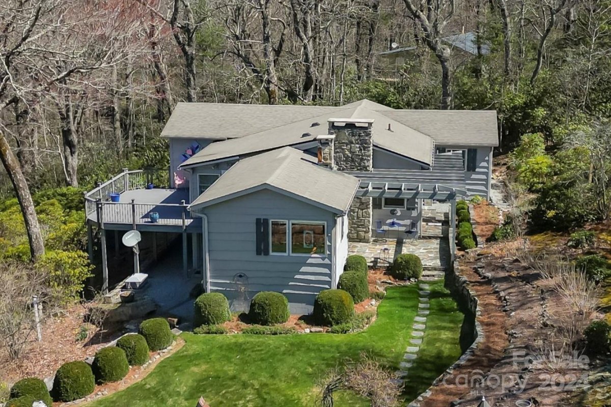 6411 West View Drive