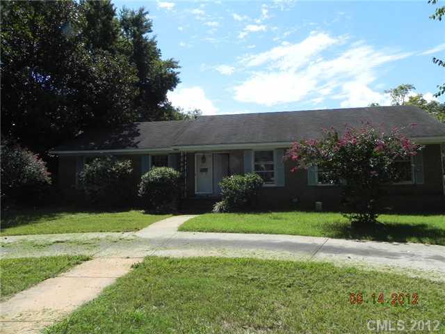 2000 Bentley Place