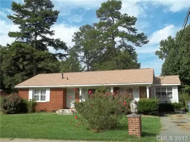 2742 Kenhill Drive