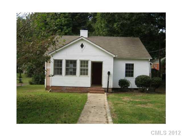 3017 Dogwood Avenue