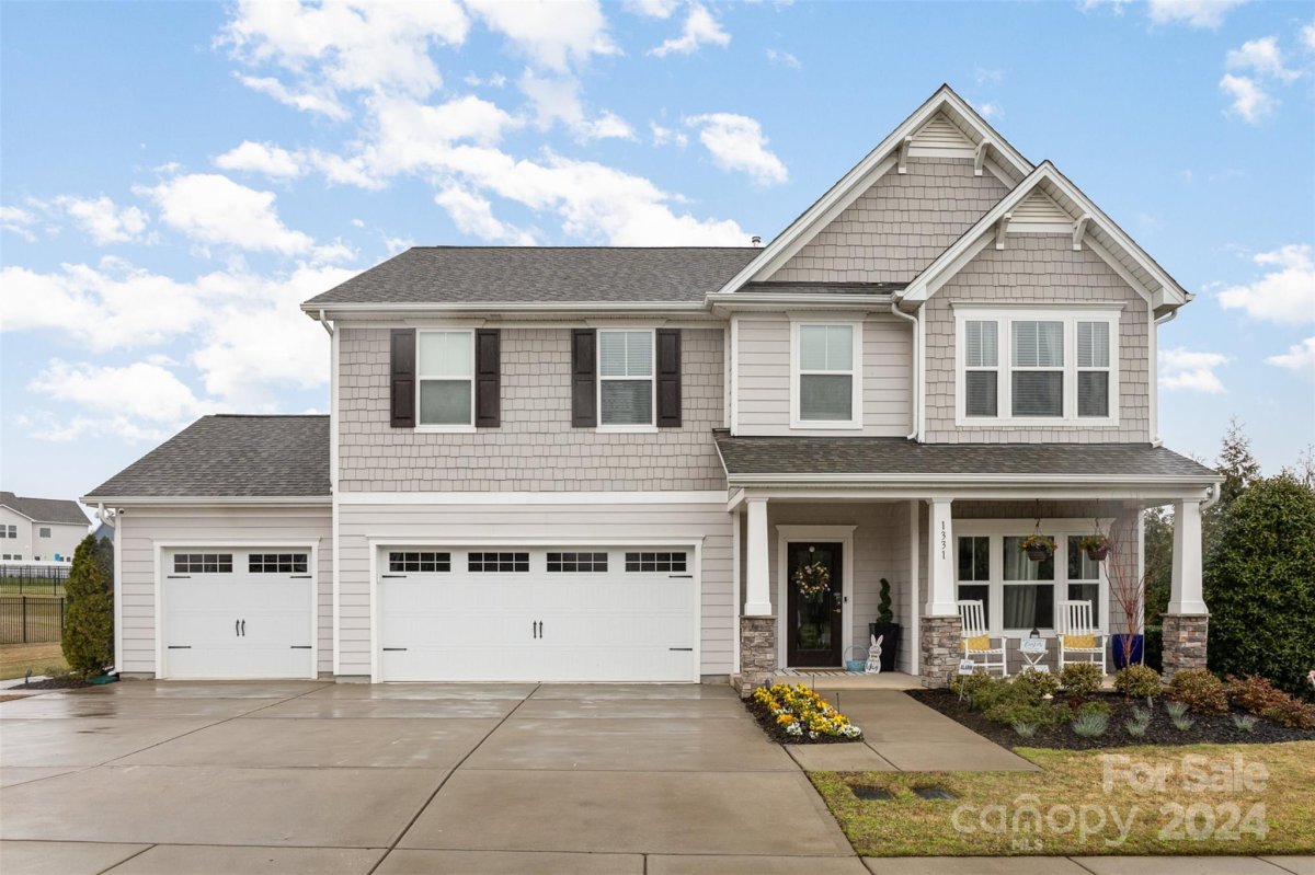 1331 Oakhurst Drive