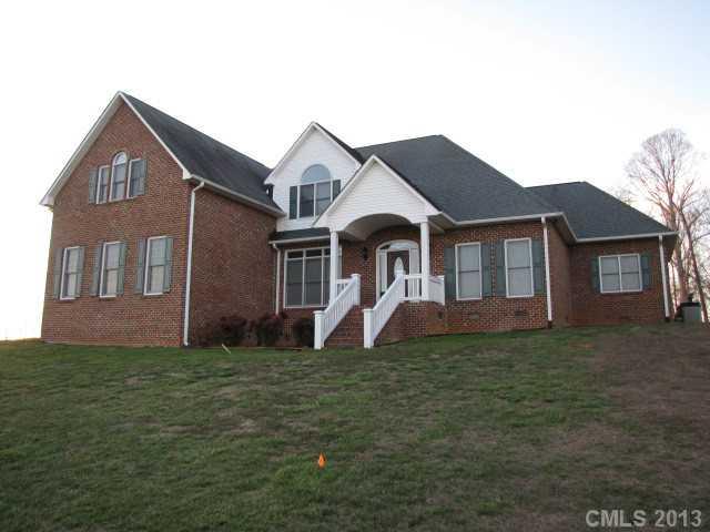 102 Laurel Cove Cove