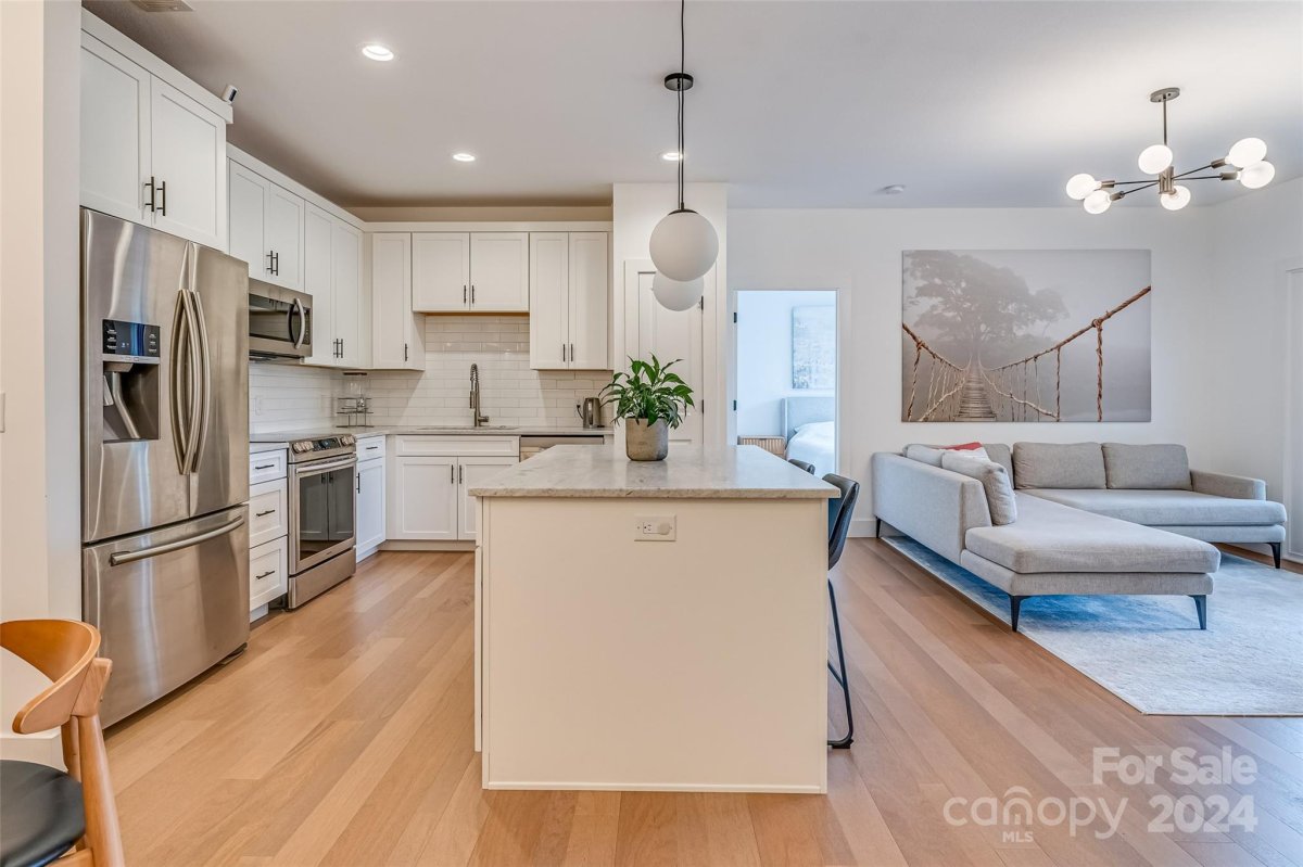202 Brickton Village Circle 306