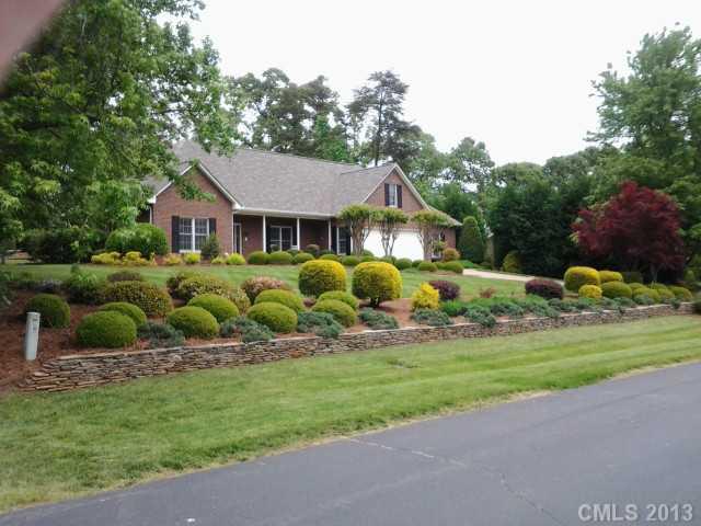8247 Camelia Lane