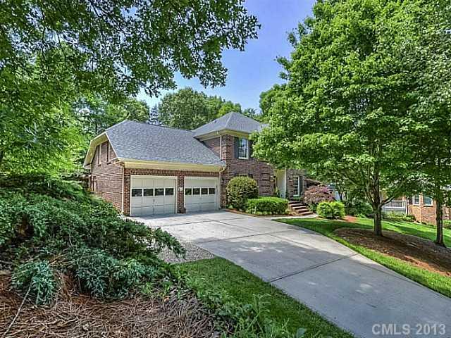 310 Sabot Lane