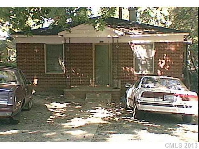 832 Rodey Avenue