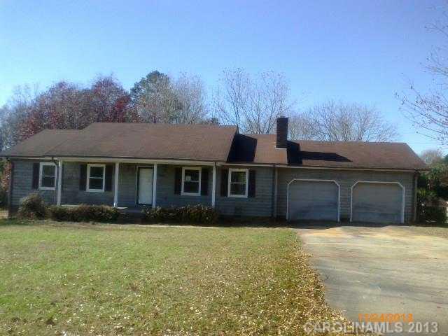 3803 Bridle Path Drive