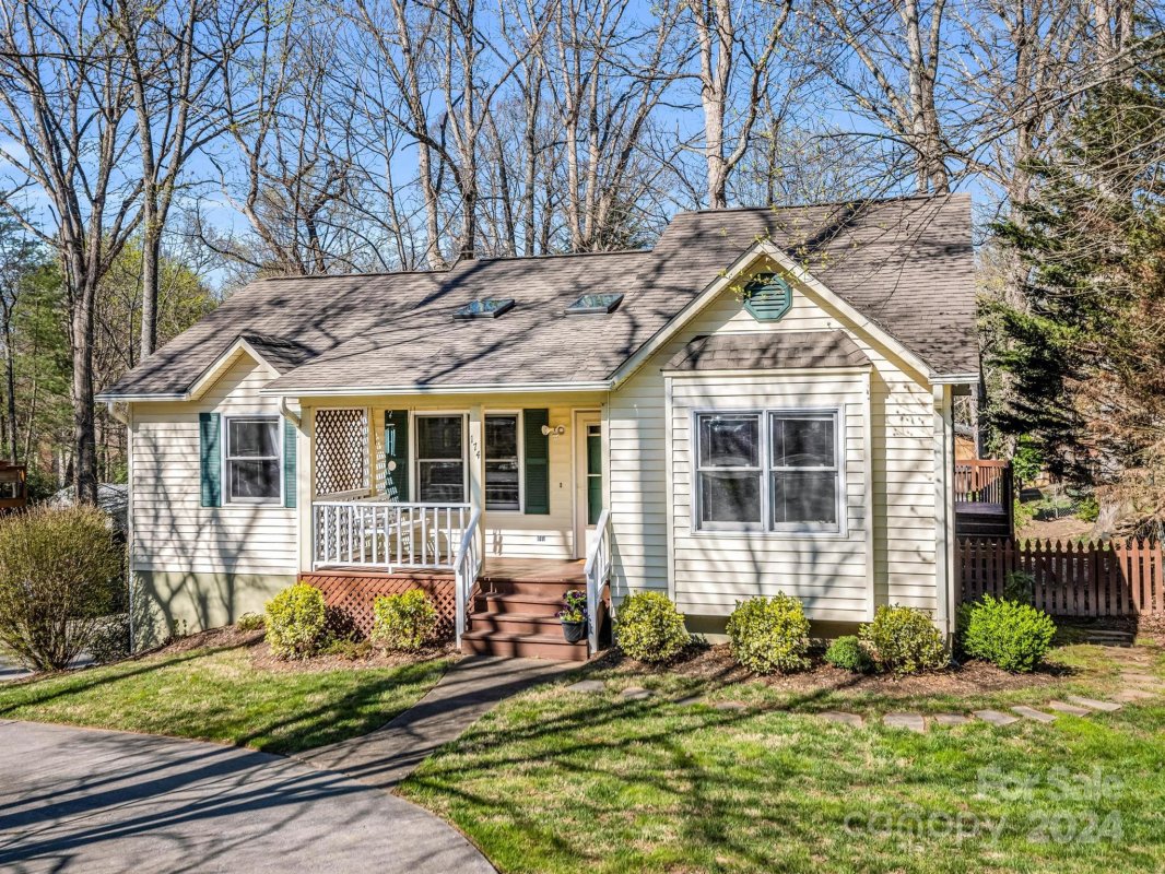 174 Oak Terrace