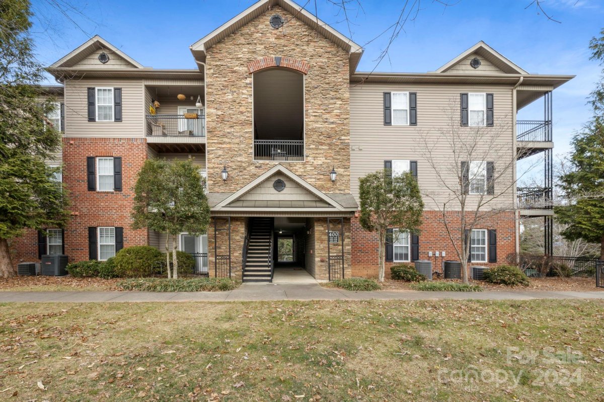 412 Appeldoorn Circle