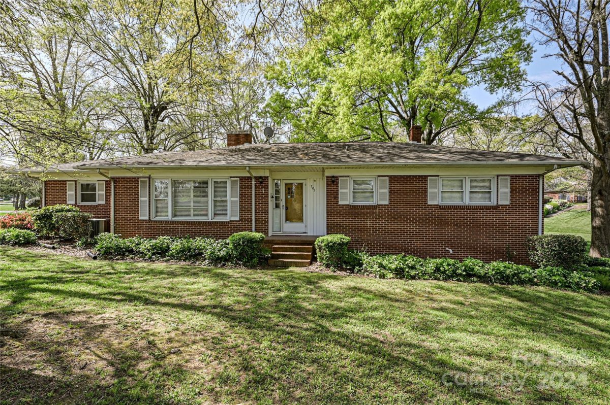 707 Coulwood Drive