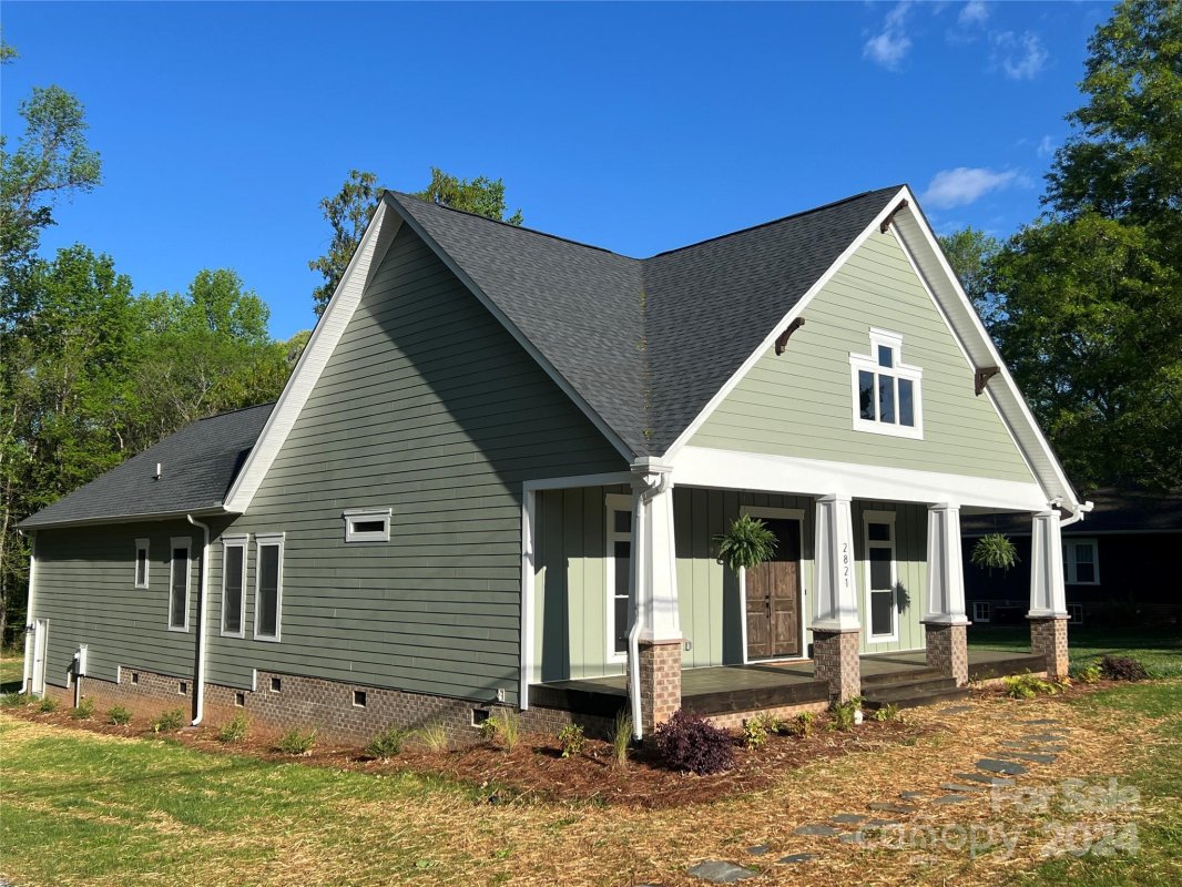 2821 Oakdale Road