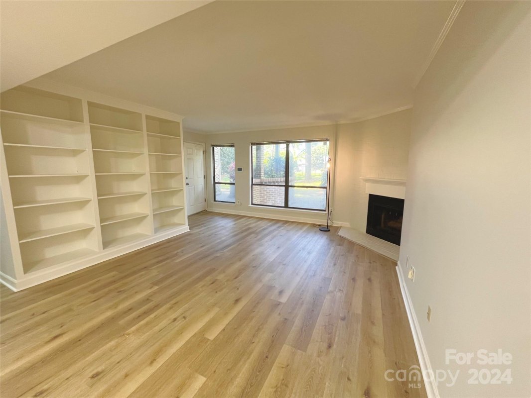 1600 Sharon Road 3
