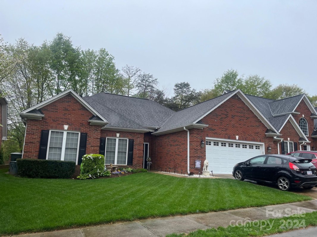 2515 Firethorn Court