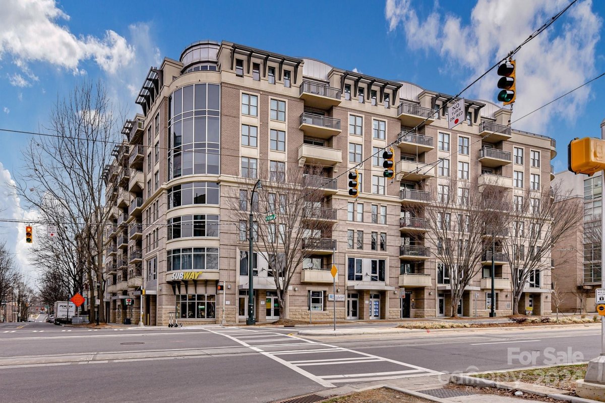 718 Trade Street 811