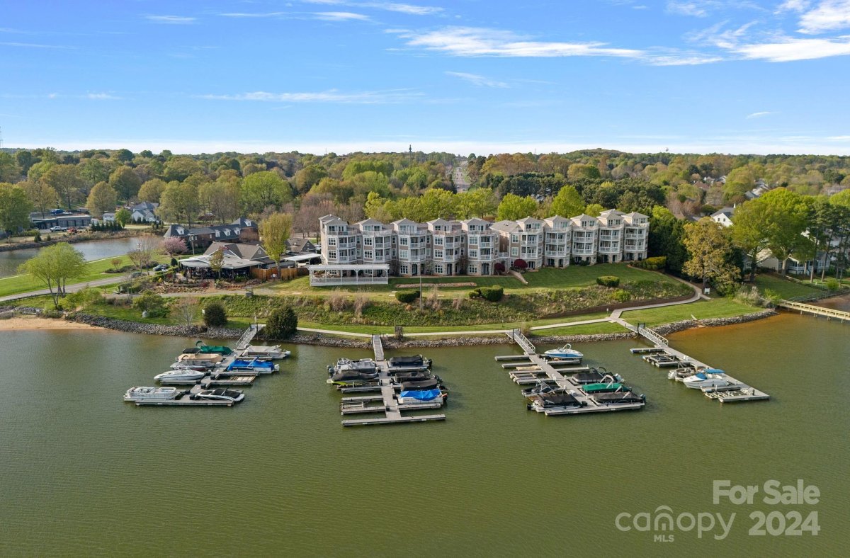 637 Williamson Road 201