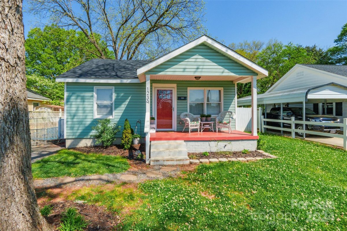 1239 Eden Terrace