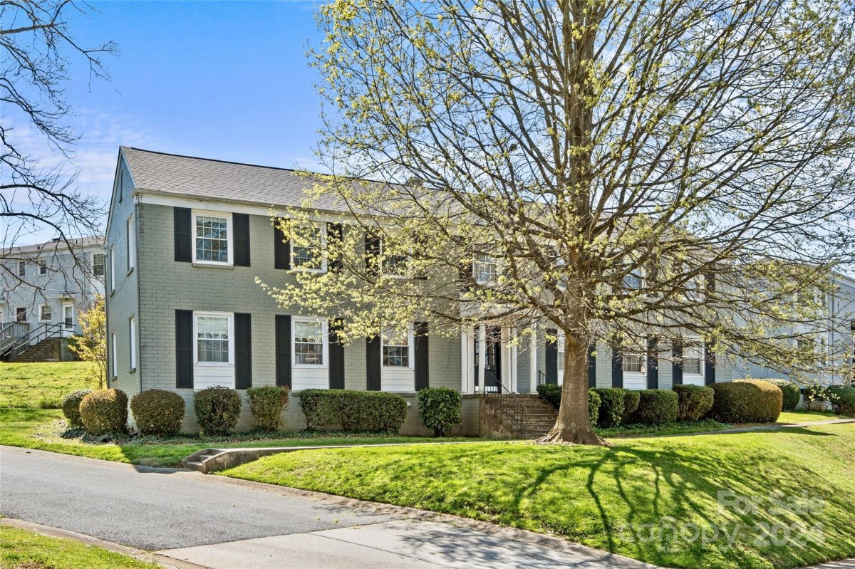 412 Wakefield Drive