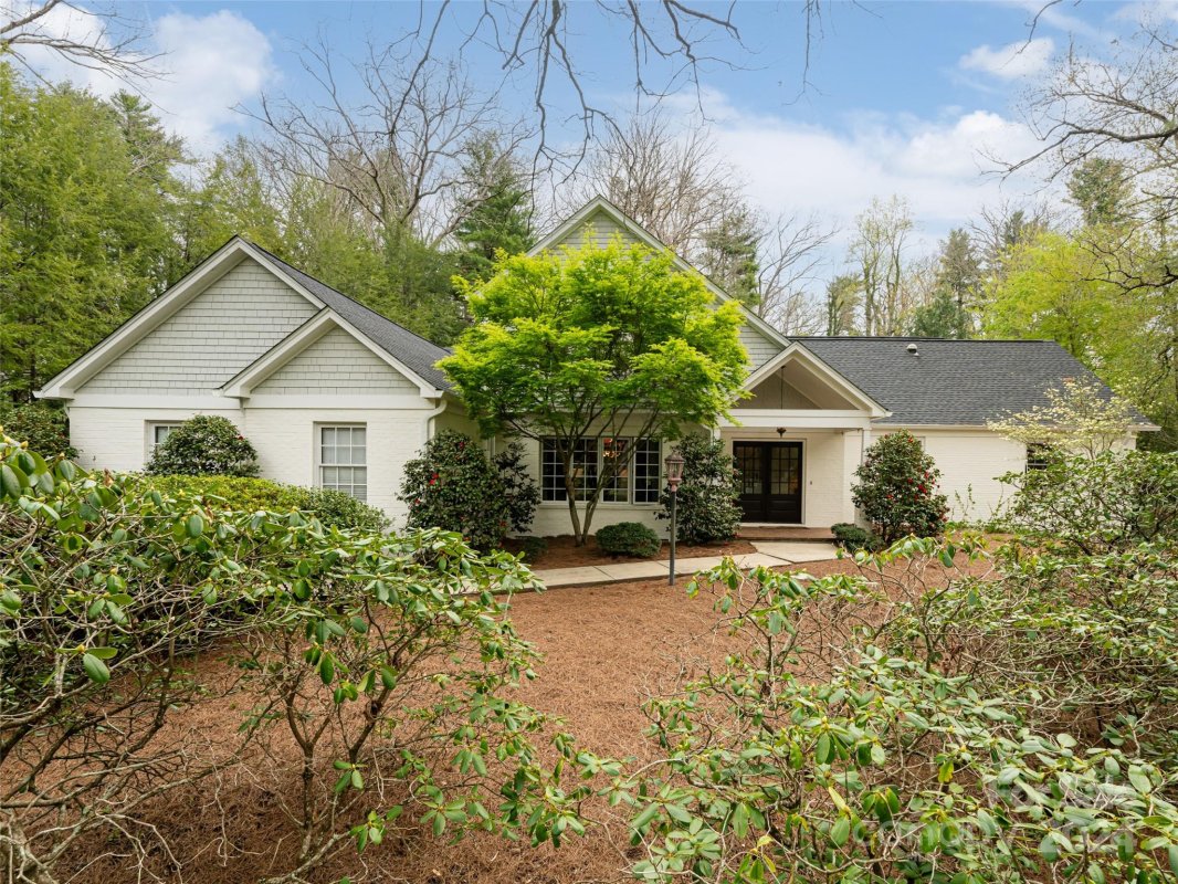 10 Cedarcliff Road