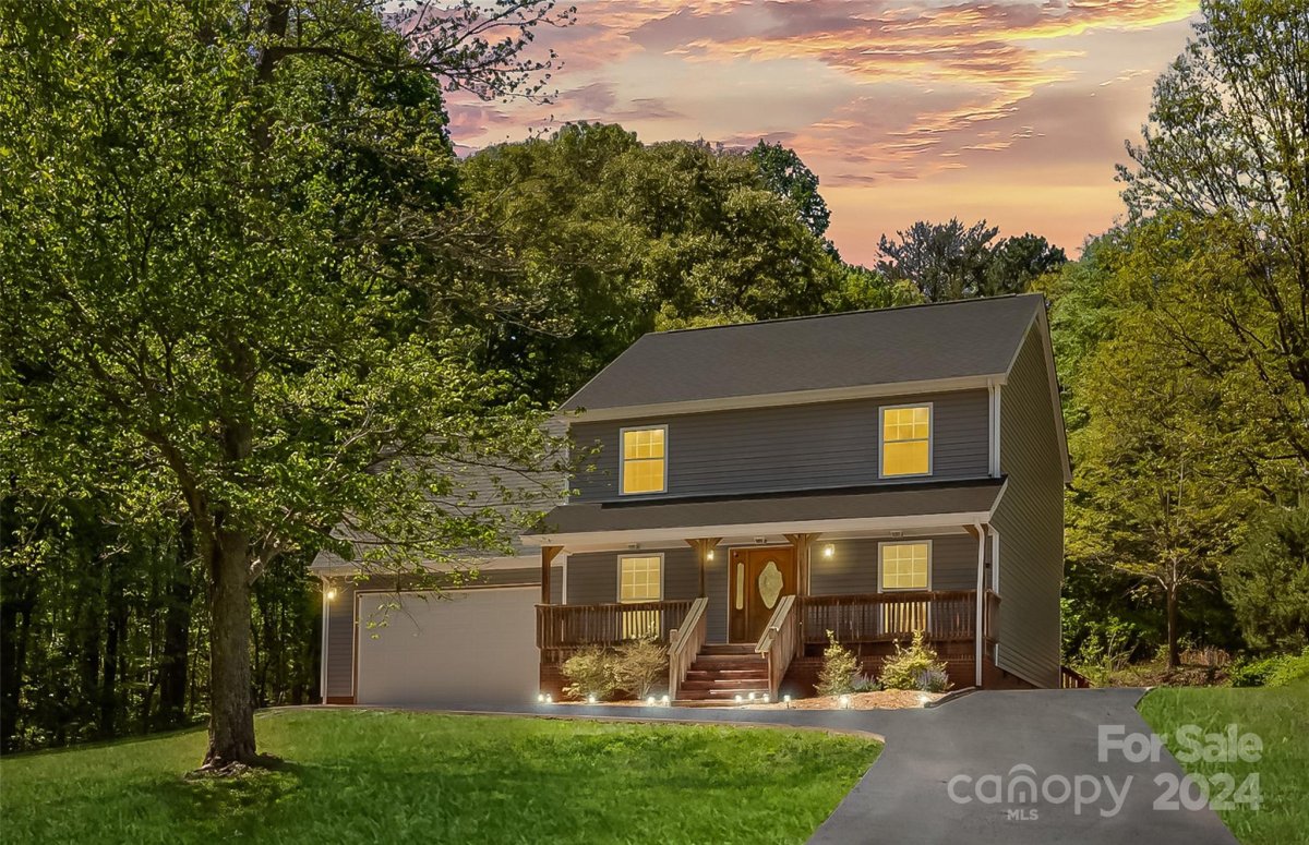 7575 Tanglewood Drive
