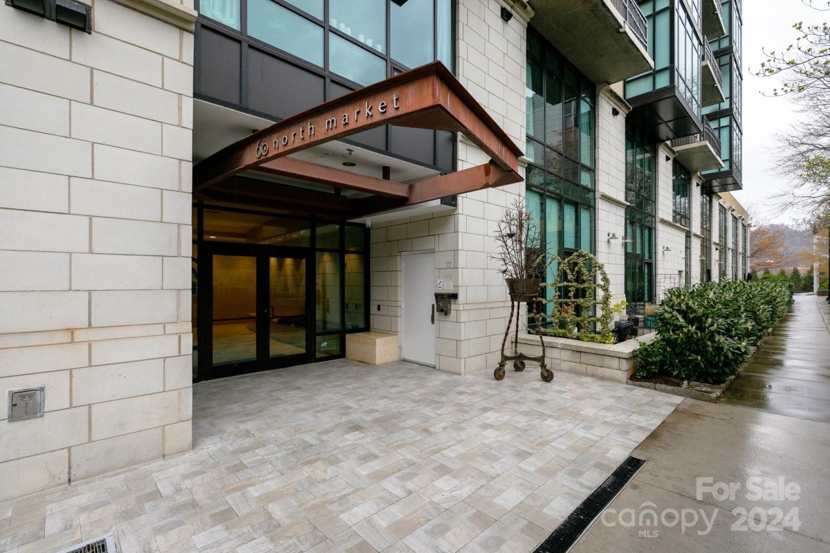60 N Market Street 115