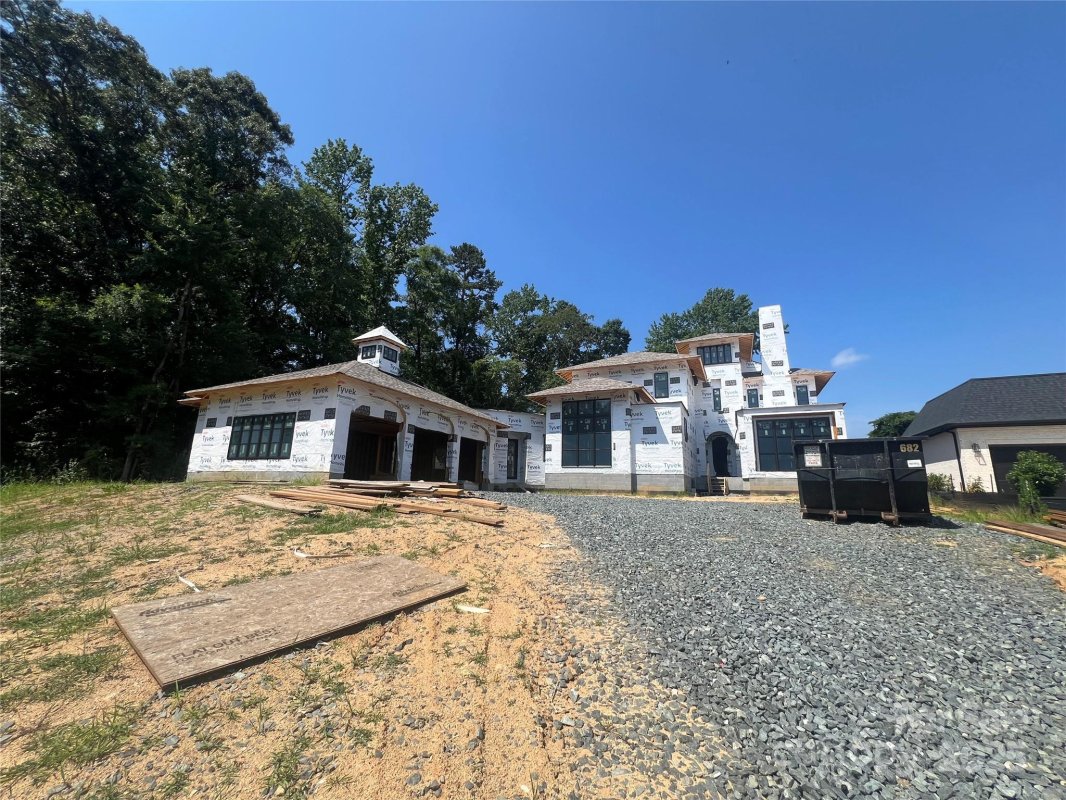 8022 Litaker Manor Court