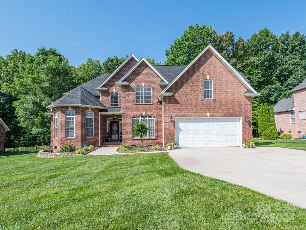 3733 Tea Olive Drive