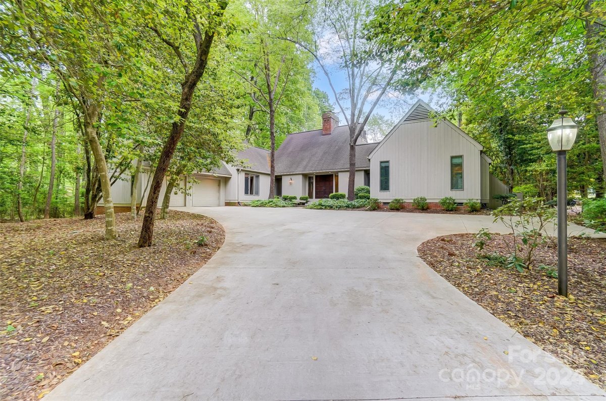 5 Cedar Waxwing Road