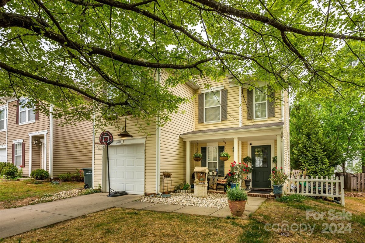 2033 Beckwith Lane