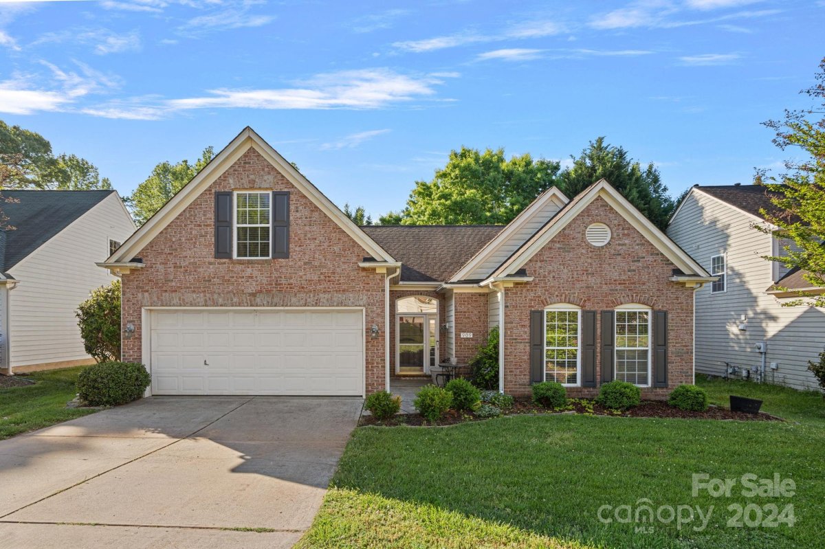 909 Clearbrook Road